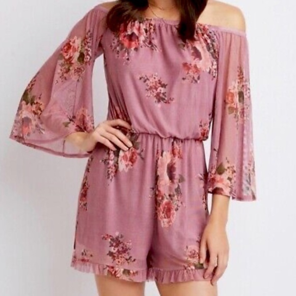 Floral Off Shoulder Romper Size Small